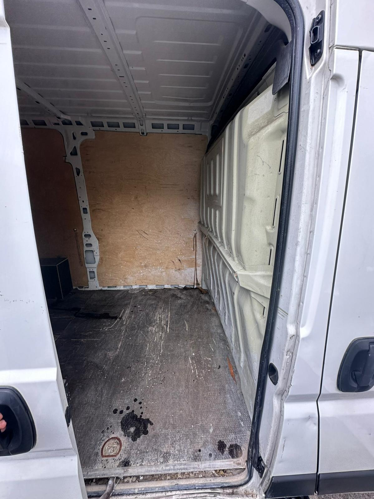 WhatsApp Image 2025-02-16 à 20.12.20_12197dda